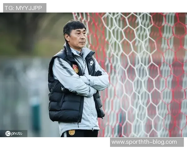 徐洋两度遭禁足回顾曾在鲁能足校崭露头角并入选国足引发贾秀全震惊 徐洋两度遭禁足回顾曾在鲁能足校崭露头角并入选国足引发贾秀全震惊